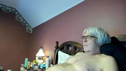 Snapshot of dug38 chatting on 06.17.26 Doug online show from 06.17.26