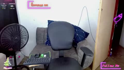 Snapshot of dulce2415 chatting on 02.26.26 dulce2415 online show from 02.26.26