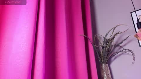 dulce__fiore07 online show from 11.22.25