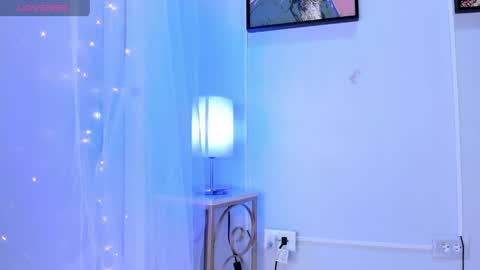 Snapshot of dulce__fiore07 chatting on 05.15.26 dulce__fiore07 online show from 05.15.26