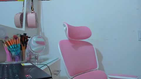 Dulce  online show from 01.15.25