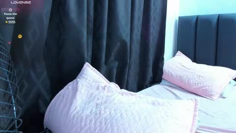 Dulce  online show from 02.15.25