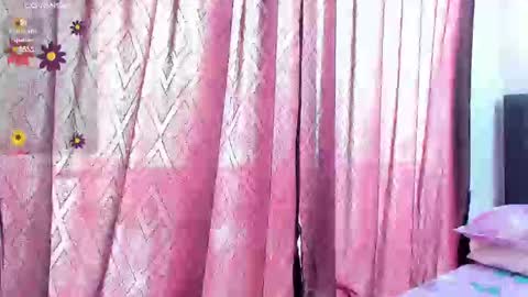 Dulce  online show from 02.19.25