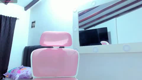 Dulce  online show from 02.23.25