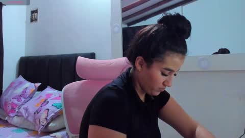 Dulce  online show from 02.24.25