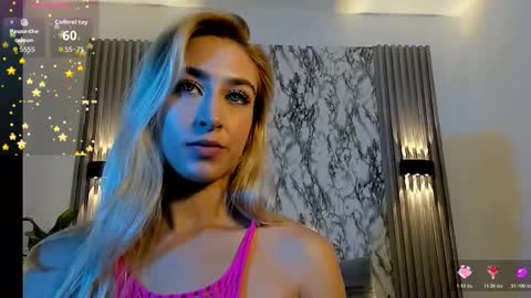 Snapshot of dulcinea_2 chatting on 12.17.25 dulcinea 2 online show from 12.17.25