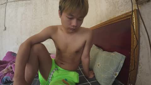 dumeila online show from 12.19.25