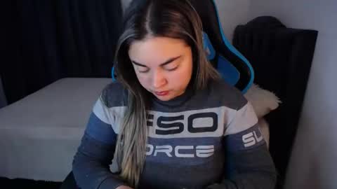 Nicole   online show from 12.08.24