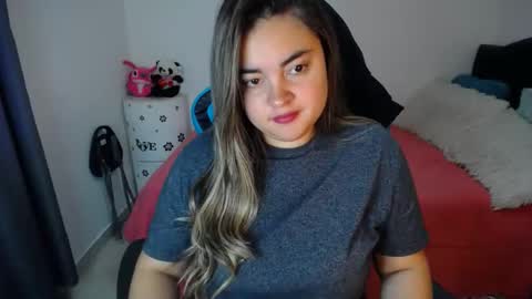 Nicole   online show from 03.06.25