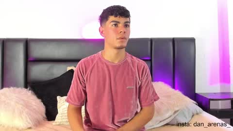 Thomas and Noah online show from 04.12.26