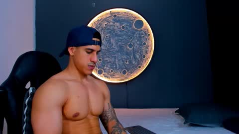 duran_dhikol1 online show from 11.26.25