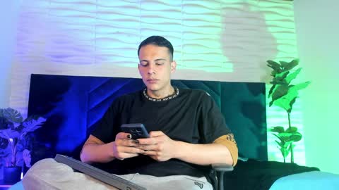 Dustin Sonne online show from 04.02.26