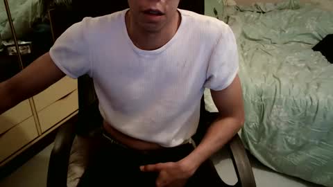 Snapshot of dwaynejamesjackson chatting on 12.25.24 dwaynejamesjackson online show from 12.25.24