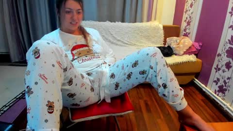 Snapshot of dyanakaylin chatting on 01.07.25 dayana online show from 01.07.25