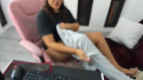 Snapshot of dyanakaylin chatting on 10.05.25 dayana online show from 10.05.25