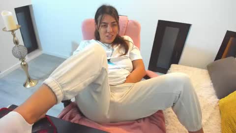 Snapshot of dyanakaylin chatting on 12.05.25 dayana online show from 12.05.25