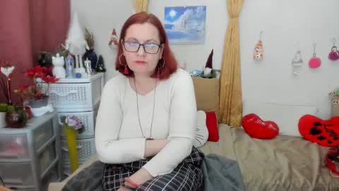 Snapshot of dyannelovee chatting on 01.16.25 Dyanne online show from 01.16.25