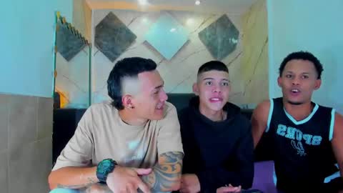 Snapshot of dylan_vanni chatting on 05.01.26 Dylan online show from 05.01.26