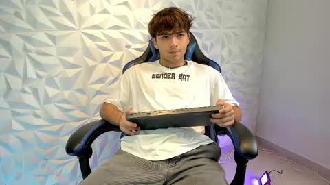 Dylan online show from 12.05.25