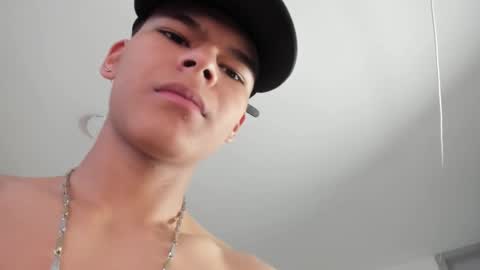 dylanroyce_ online show from 03.07.26