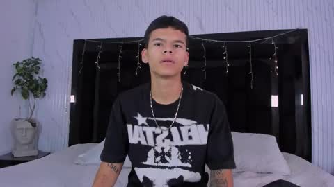 dylanroyce_ online show from 03.25.26