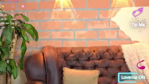 D Y L A N online show from 10.18.25