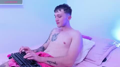 Snapshot of dylanwhite23 chatting on 02.18.25 ---DYLAN--- online show from 02.18.25