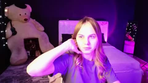 Snapshot of dyna_bae chatting on 11.13.25 Dyna online show from 11.13.25