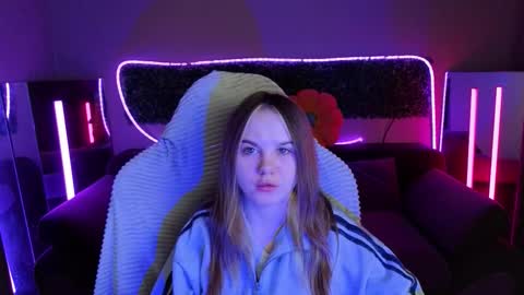 Snapshot of dyna_bae chatting on 11.27.25 Dyna online show from 11.27.25