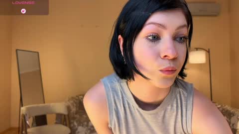 Snapshot of e1ara chatting on 04.06.26 e1ara online show from 04.06.26