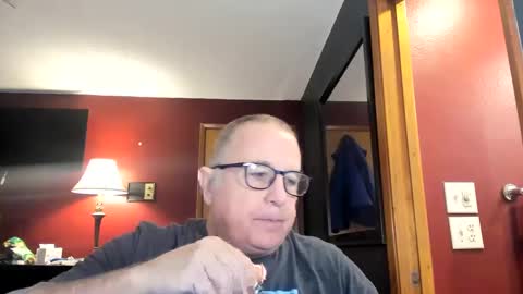 Snapshot of e_rectiom chatting on 12.01.24 Mr Wonderful online show from 12.01.24