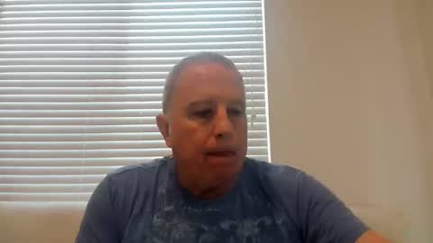 Snapshot of e_rectiom chatting on 11.15.25 Mr Wonderful online show from 11.15.25