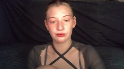 Snapshot of earn_my_lily chatting on 05.14.26 Lily online show from 05.14.26