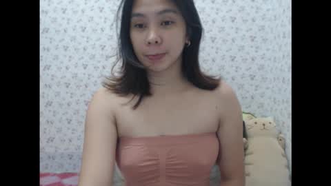 Snapshot of earthlypleasures chatting on 09.18.25 shaina online show from 09.18.25