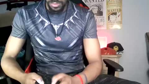 TWITTER   INSTAGRAM    easybreezy20   ONLINE 1230 AM TO 7AM online show from 11.24.25