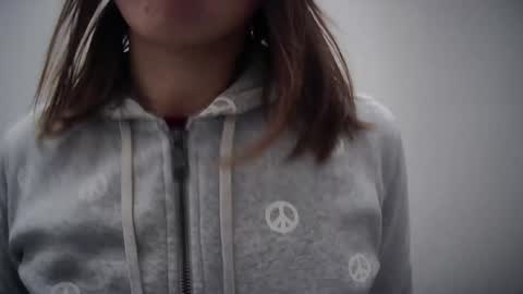 Nadia Ferreira  online show from 02.11.26