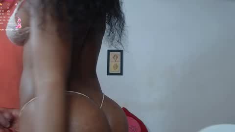 Laraand Drake online show from 12.18.24