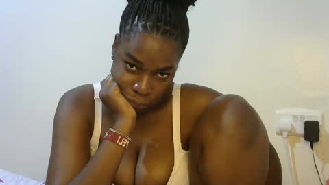 Snapshot of ebbonydream chatting on 05.28.26 ebbonydream online show from 05.28.26
