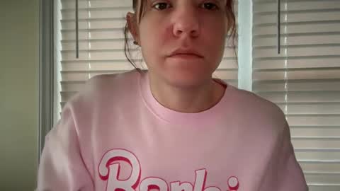 Snapshot of ebony8ivory chatting on 02.10.25 americnbarbie online show from 02.10.25