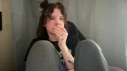 Snapshot of ebony8ivory chatting on 02.15.25 americnbarbie online show from 02.15.25