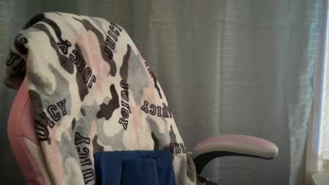 Snapshot of ebony8ivory chatting on 02.22.25 americnbarbie online show from 02.22.25