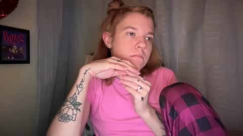 Snapshot of ebony8ivory chatting on 03.01.25 americnbarbie online show from 03.01.25