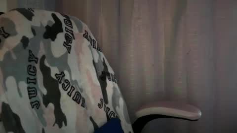 Snapshot of ebony8ivory chatting on 03.12.25 americnbarbie online show from 03.12.25