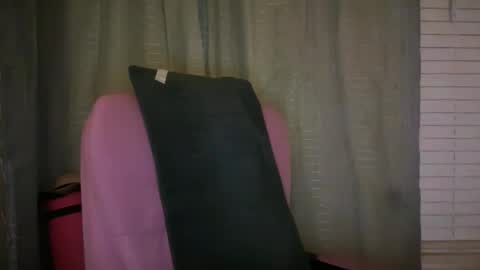 Snapshot of ebony8ivory chatting on 05.06.26 americnbarbie online show from 05.06.26