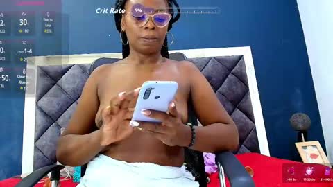 Snapshot of ebony__jheim chatting on 10.08.25 jheim online show from 10.08.25