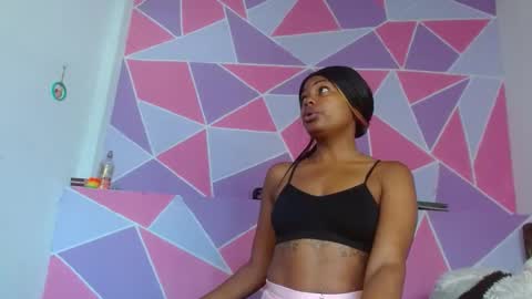 Snapshot of ebony_alika chatting on 01.02.25 Alika Ashanti online show from 01.02.25