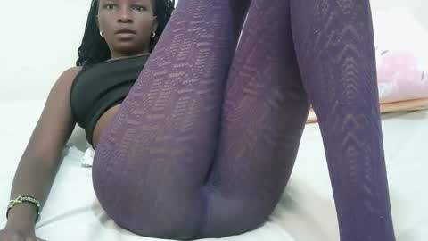 Snapshot of ebony_babbe chatting on 12.01.25 ebony_babbe online show from 12.01.25