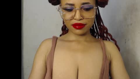 Snapshot of ebony_badgirl chatting on 10.19.25 Ebony badgirl online show from 10.19.25