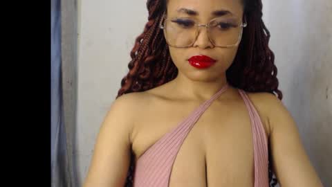 Snapshot of ebony_badgirl chatting on 11.01.25 Ebony badgirl online show from 11.01.25