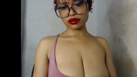 Snapshot of ebony_badgirl chatting on 11.10.25 Ebony badgirl online show from 11.10.25